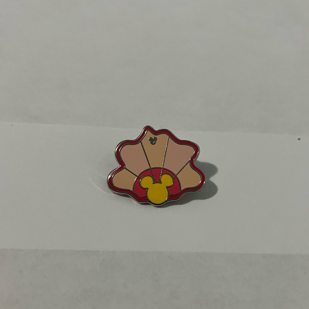 Disney Trading Pin 75176: WDW - 2010 Hidden Mickey Series - Disney Resorts